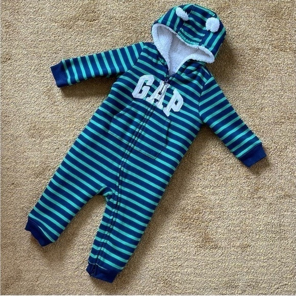 GAP baby bear winter bunting. Size 12-18 months - Picture 1 of 9